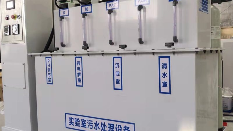 小型焊烟净化器与大型设备：不只是个头差异